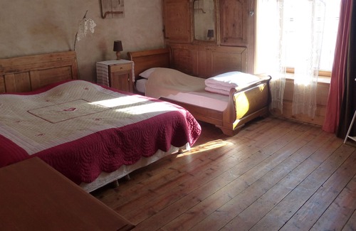 Chatelblanc House | CHATBLANC cottage warm comfortable - quiet land with unobstructed view