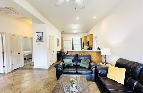 Pine Grove Apartment | Chateau 8, spacious townhouse in Tickfaw, LA