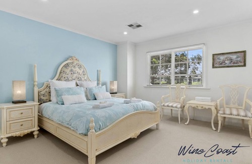 Aldinga House | Chateau “Home & Cottage” by Wine Coast Holidays - Offering the Full home and adjoining Cottage in one package.
