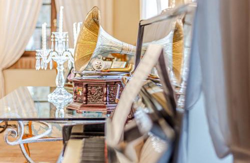 Montecatini Val di Cecina Villa | Chateau La Siroque