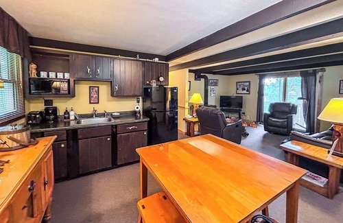 Wakefield House | Chateau Relaxo~Jackson Creek Ski