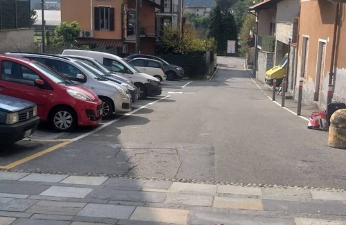 Comero House | CHATEAU ROSE' FAR 2 KMS FROM LAKE MAGGIORE OF INTRA