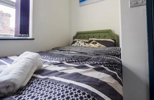 Stoke-on-Trent House | Chatham Lodge Double Room 3 Ensuite