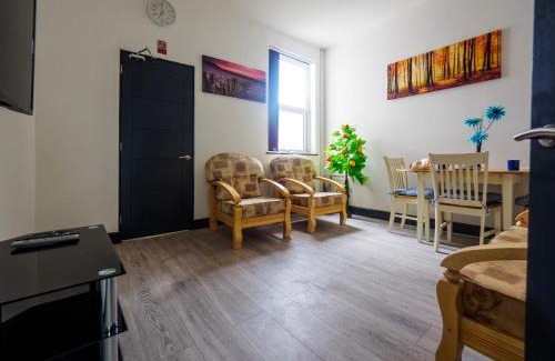 Stoke-on-Trent House | Chatham Lodge Double Room 3 Ensuite