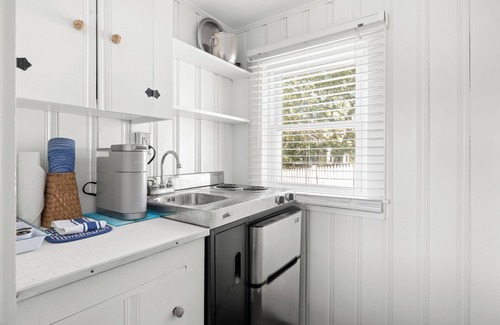 South Chatham Hotel | Chatham Tides