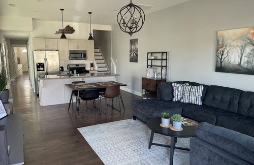 Clifton House | Cheerful 3 bedroom home in the heart of Clifton