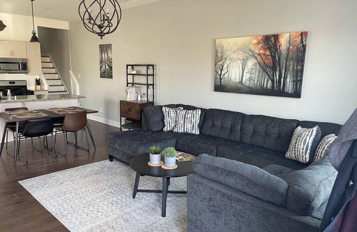 Clifton House | Cheerful 3 bedroom home in the heart of Clifton