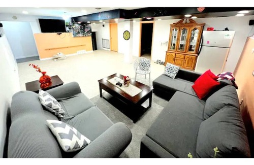 Algoma District House | Cheerful 4-bedroom house with lots of Amenities