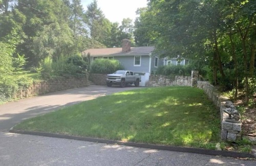 Stevenson House | Cheerful 4 bedroom home with all the updates