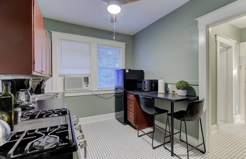 Midtown Apartment | Cheerful and Chic Upper Unit Close to Everything!