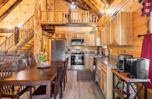Logan Ski Chalet | Cheerful Cabin Nestled in Serene Wooded Ravine