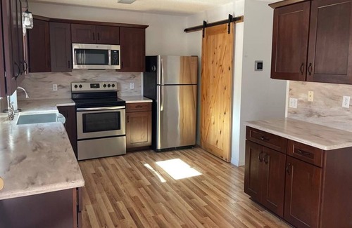 The Villages House | Cheerful Courtyard Villa in the Villages- 5 minutes from Spanish Springs.