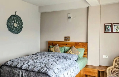Kumharsain Bed & Breakfast | Cheerful rooms | Dyar Koul | Kotgarh 2