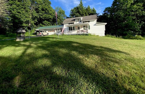 Mount Vision Other | Cheerful two bedroom Farmhouse