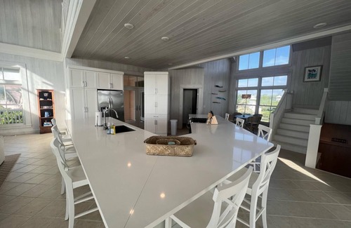 Hope Town Villa | Cheers - Your Perfect Beachfront Escape with Private Dock Slip Pool Ocean
