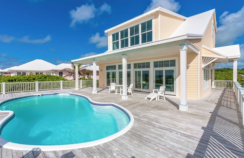 Hope Town Villa | Cheers - Your Perfect Beachfront Escape with Private Dock Slip Pool Ocean