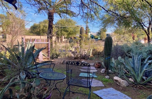 Santa Rita Park Apartment | Cheery Apartment with WiFi and AC in Downtown Tucson