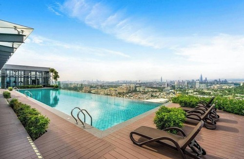 Taman Mutiara Apartment | Cheras Minimalist Duplex Retreat for 8 Guests