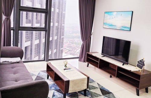 Taman Mutiara Apartment | Cheras Minimalist Duplex Retreat for 8 Guests