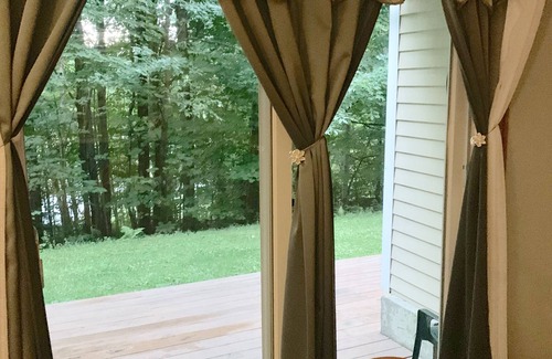 West Dover Condo | CheRob’s Chalet @ Seasons Mount Snow Two Bedroom Condo with amenities!