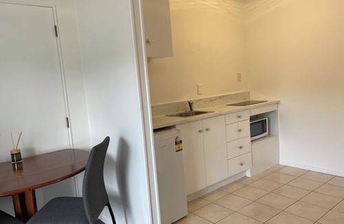Woodhill Hotel | Cherry Court Motor Lodge