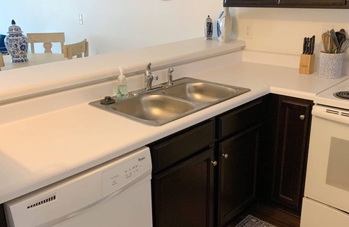 Rock Hill Condo | Cherry Road near I-77 + more!