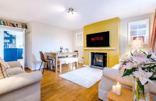 Cheshire West and Chester House | Cheshire Countryside, Delamere Forest, Family Retreat Rose Cottage