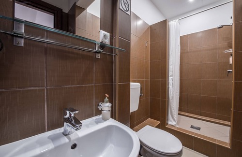 Kispest Hotel | Chesscom Hotel