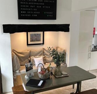 Chester House | Chester Townhouse inside Roman Walls