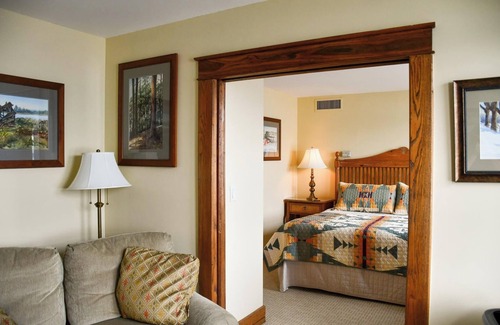 Deposit Hotel | Chestnut Inn at Oquaga Lake