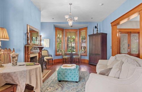 Gainesville Bed & Breakfast | Chestnut Suite