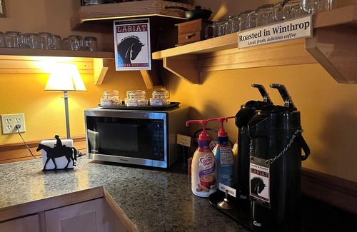 Winthrop Hotel | Chewuch Inn and Cabins