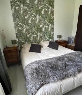 Revel House | Chez Cathie & Didier