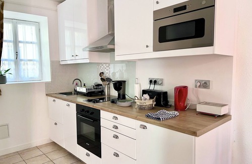Carcassonne House | Chez Jean*View to Cité*Aircon*200m walk to Cité*2 Bedrooms*Quiet and charming