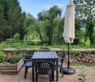 La Bastide-de-Serou Apartment | Chez Line et Pierre: Appartement spacieux, lumineux et équipé
