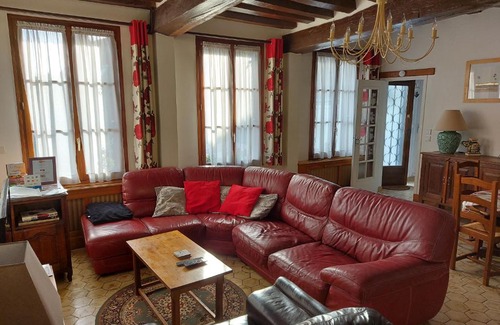 Trie-Chateau House | Chez Robins