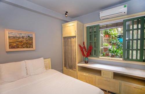 Hai Ba Trung Bed & Breakfast | Chez Van