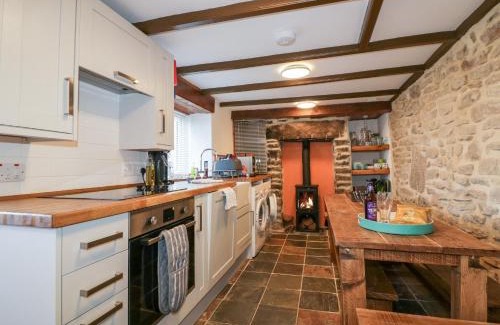Pendeen House | Chi Lowen