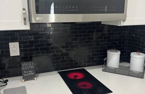 Three Oaks Apartment | Chic 1-bedroom apartment with AC, WiFi in fantastic Fort Myers