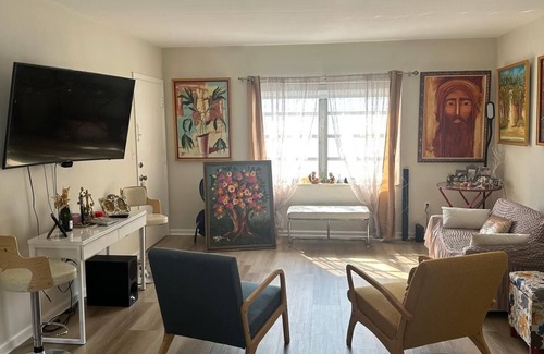 Coral Way Apartment | Chic 1-bedroom apartment with WiFi, AC in fabulous Miami