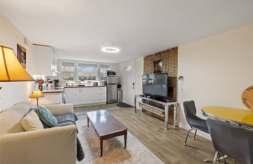 Briarcliff Heights Apartment | Chic 1-Bedroom Guest Suite in the Heart of Atlanta!