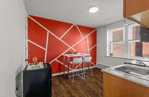 West Philadelphia Apartment | Chic 1BR Apartment in Philly