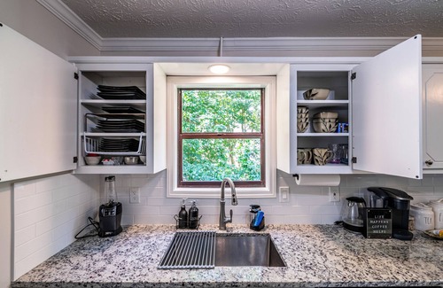 Clarkdale House | Chic and comfortable…ATL Family Friendly