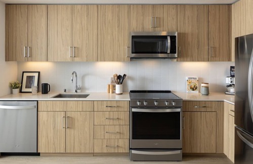 Mountain View Condo | Chic Avelle 2BR with Hot Tub & Pool. Unwind in Comfort