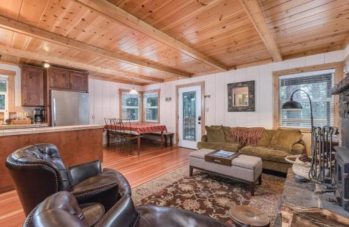 Carnelian Bay House | Chic Carnelian Bay Cabin