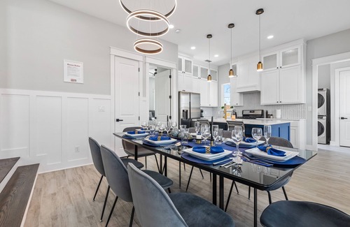 Cedar Crest House | CHIC COSMO HOUSE 5 Minutes to Downtown Dallas