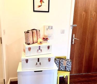 Sudbury Apartment | Chic&Cozy Flat with View 10min to Wembley Stadium
