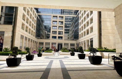 Al Abdali Apartment | Chic Damac Tower studio in the center of Amman