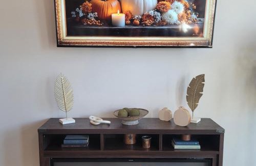 Millersburg Apartment | Chic Downtown Getaway - Fireplace & Soaking Tub - by Cross-Key Vacation Rentals