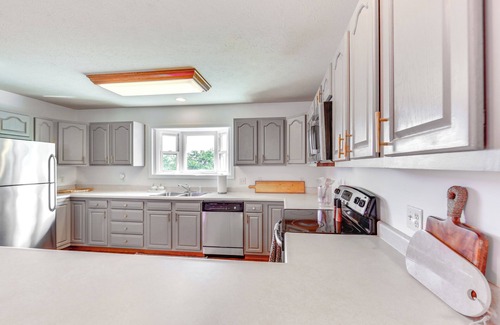 Morgantown House | Chic Morgantown Vacation Rental - 2 Mi to WVU!